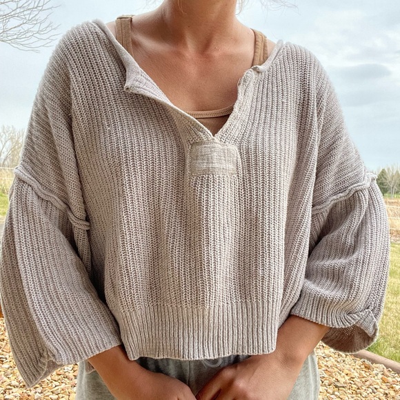 Gimmicks beige cotton knit oversized crop dolman sweater - Picture 2 of 12